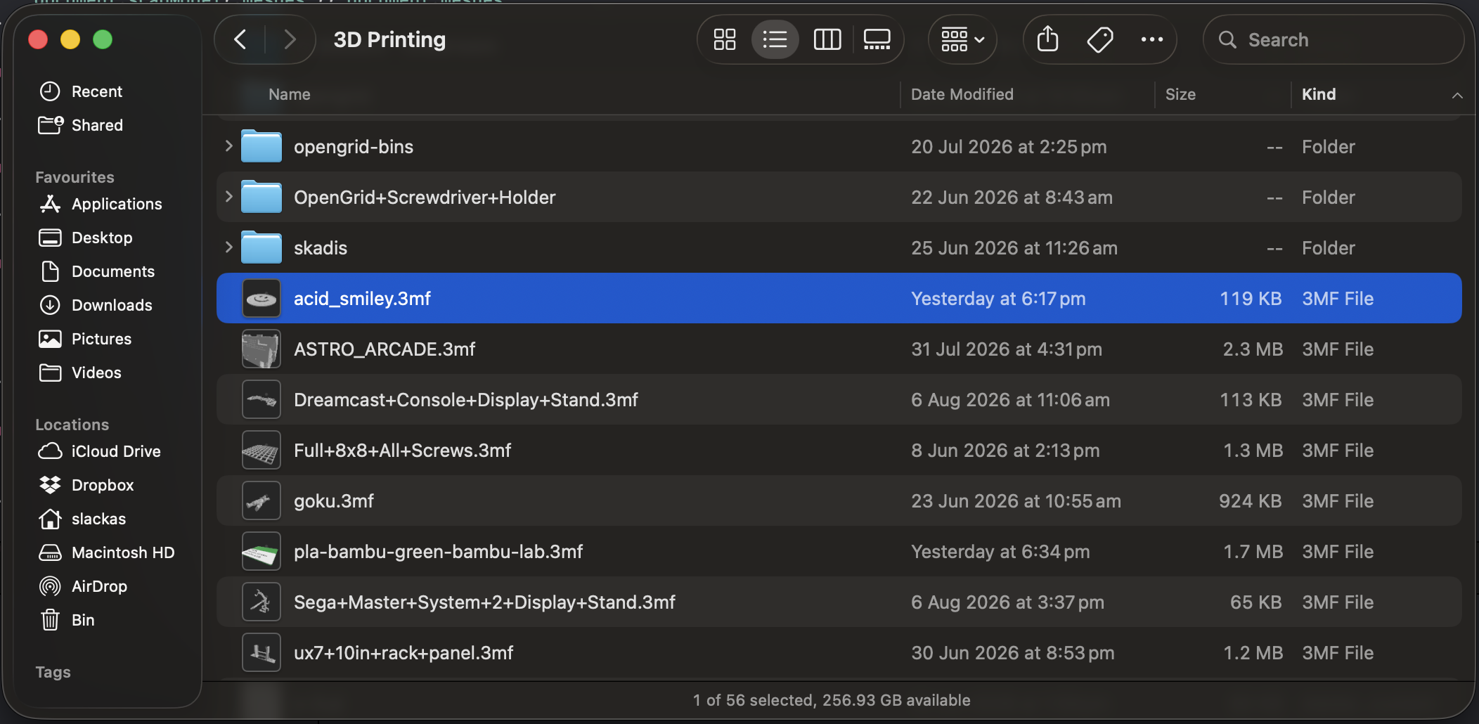 With Mesh-peek installed, every 3MF file in a folder carries a thumbnail of its own model instead of a blank generic icon